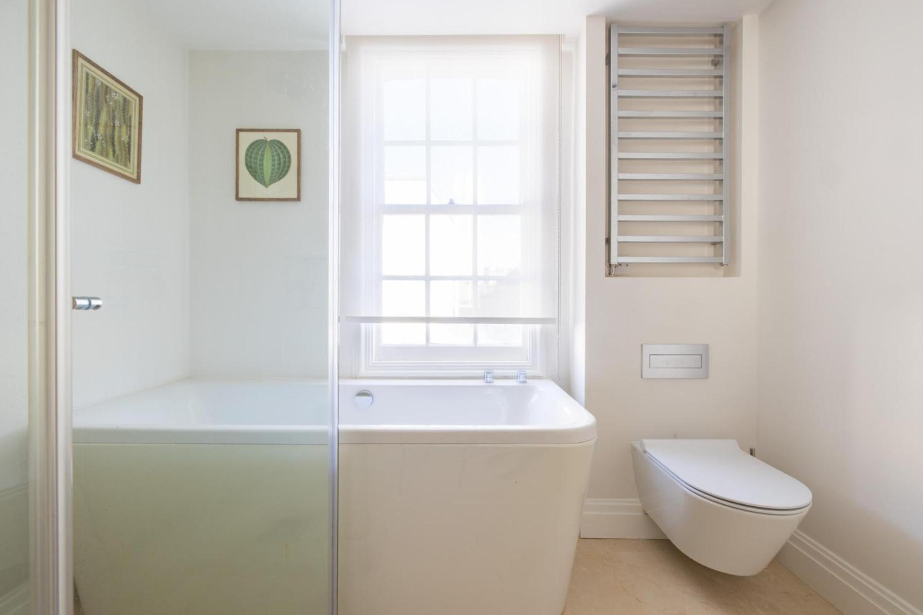 Sunny In Chelsea - Luxurious 3 Bedroom Chelsea * Londra