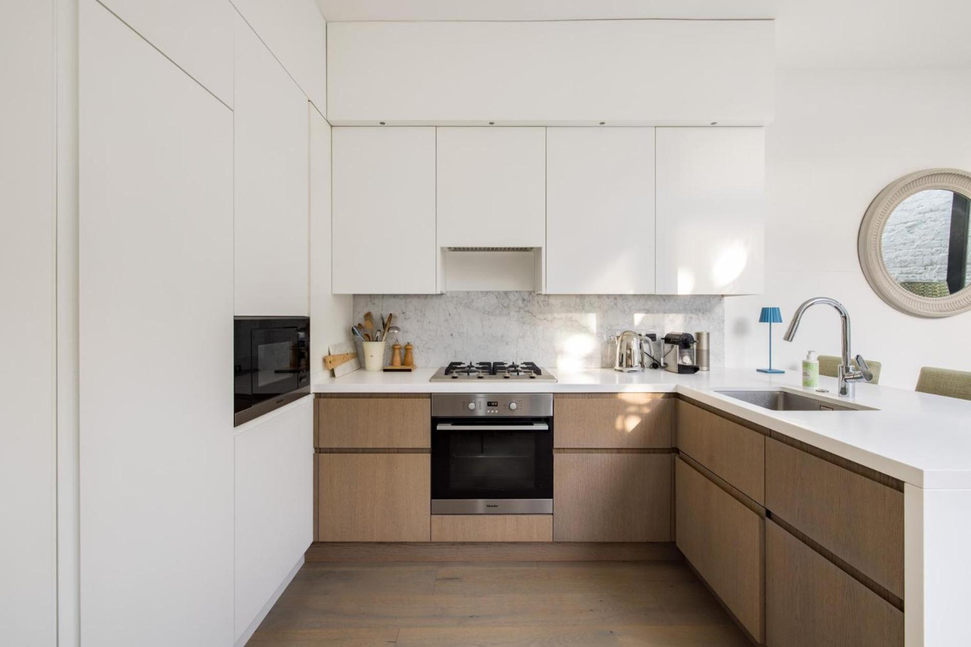 Sunny In Chelsea - Luxurious 3 Bedroom Chelsea Londra