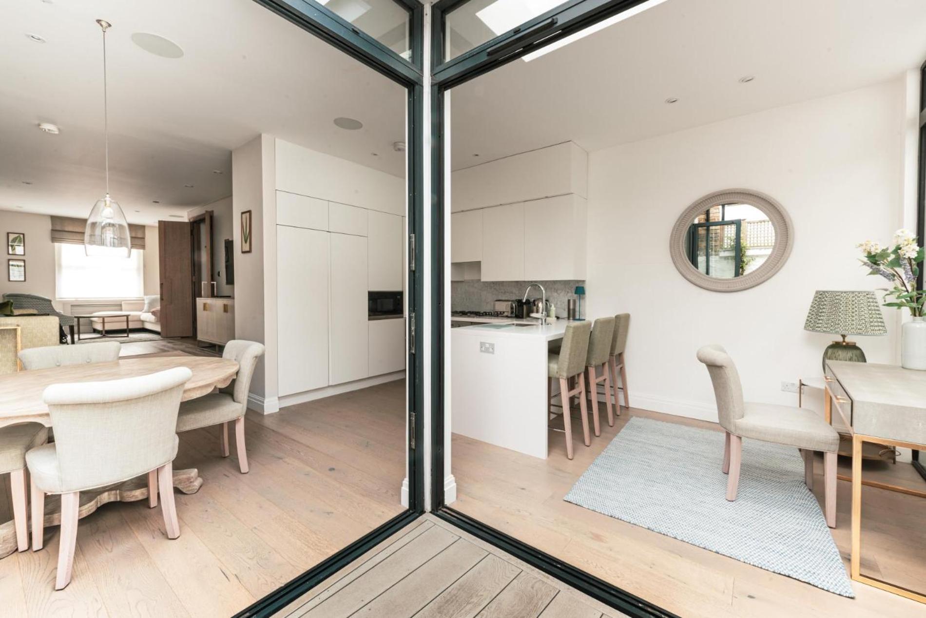 Sunny In Chelsea - Luxurious 3 Bedroom Chelsea Casa vacanze Londra
